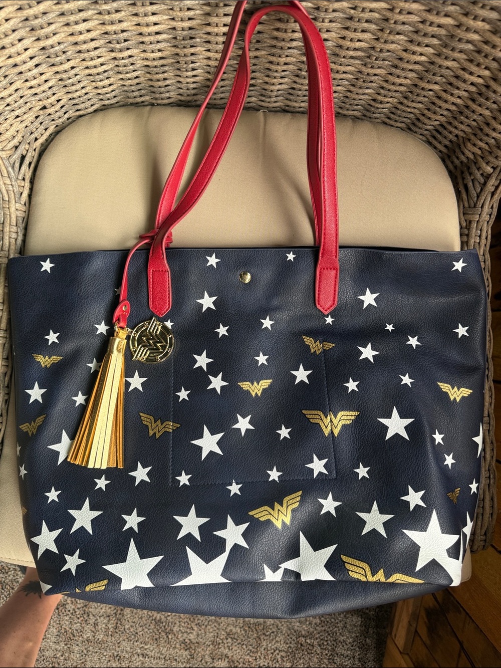 Wonder Woman RW&B Star oversized Tote with Red Handles